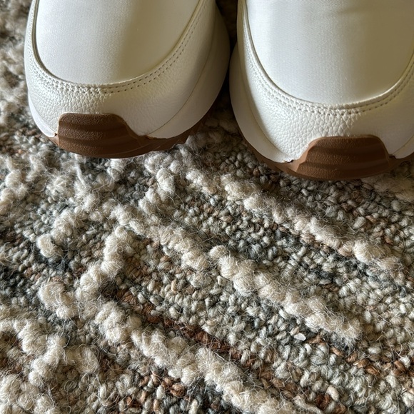 Brand NEW NWT Dolce Vita white sneakers platform size 9 1/2 - Picture 5 of 6